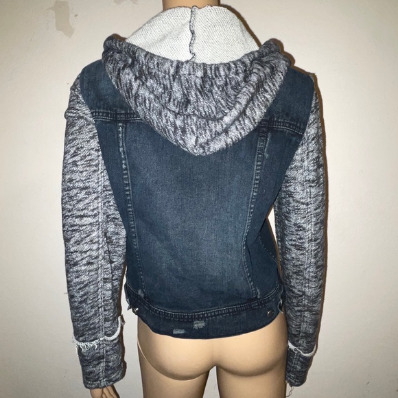 Free People Distressed Denim jJacket With Removable Hood. SZ M - Picture 4 of 6